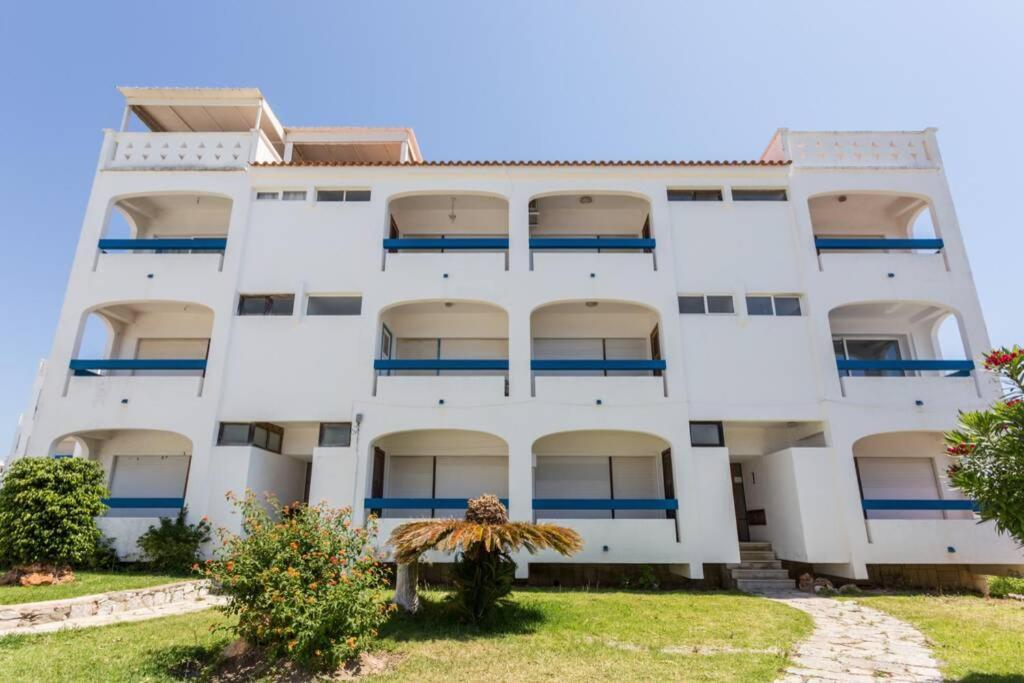 Edifico Ouramar T2 Apartment Albufeira Bagian luar foto